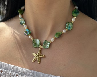 gold chunky starfish charm necklace, summer natural big shell necklace, beach jewelry, mermaid y2k necklace, gift for her, freshwater pearls