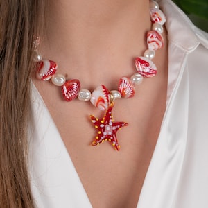 Chunky starfish necklace, summer necklace, pearl red shell necklace, mermaid jewelry, ocean beaded necklace, boho beach jewelry, handmade