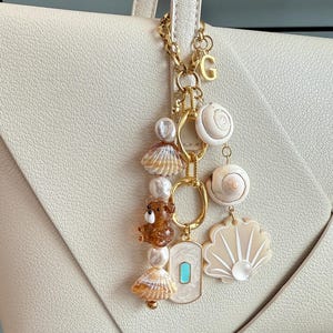 Bag chain with Charms, summer purse Charm, handbag Accessorry, keychain holder charm, Gift for Her, luxury trendy tote bag bear shell charm