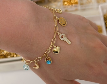 Bracelet à breloques personnalisé, initiales bracelet lettre diamant, concevez vos propres bijoux personnalisés, cadeau d'anniversaire pour elle, choisissez vos breloques pendantes