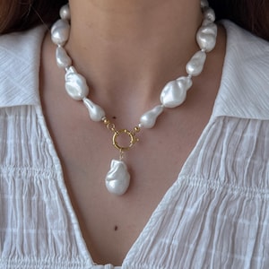 oversized pearl necklace, chunky beach jewelry, bridal summer necklace, mermaid jewelry, large pearl necklace, irregular pearl necklace