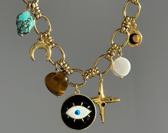 Collar con dijes gruesos, collar con dijes personalizado de oro, collar bohemio colorido con forma de luna, regalo de cumpleaños para ella, collar con inicial personalizado con cruz