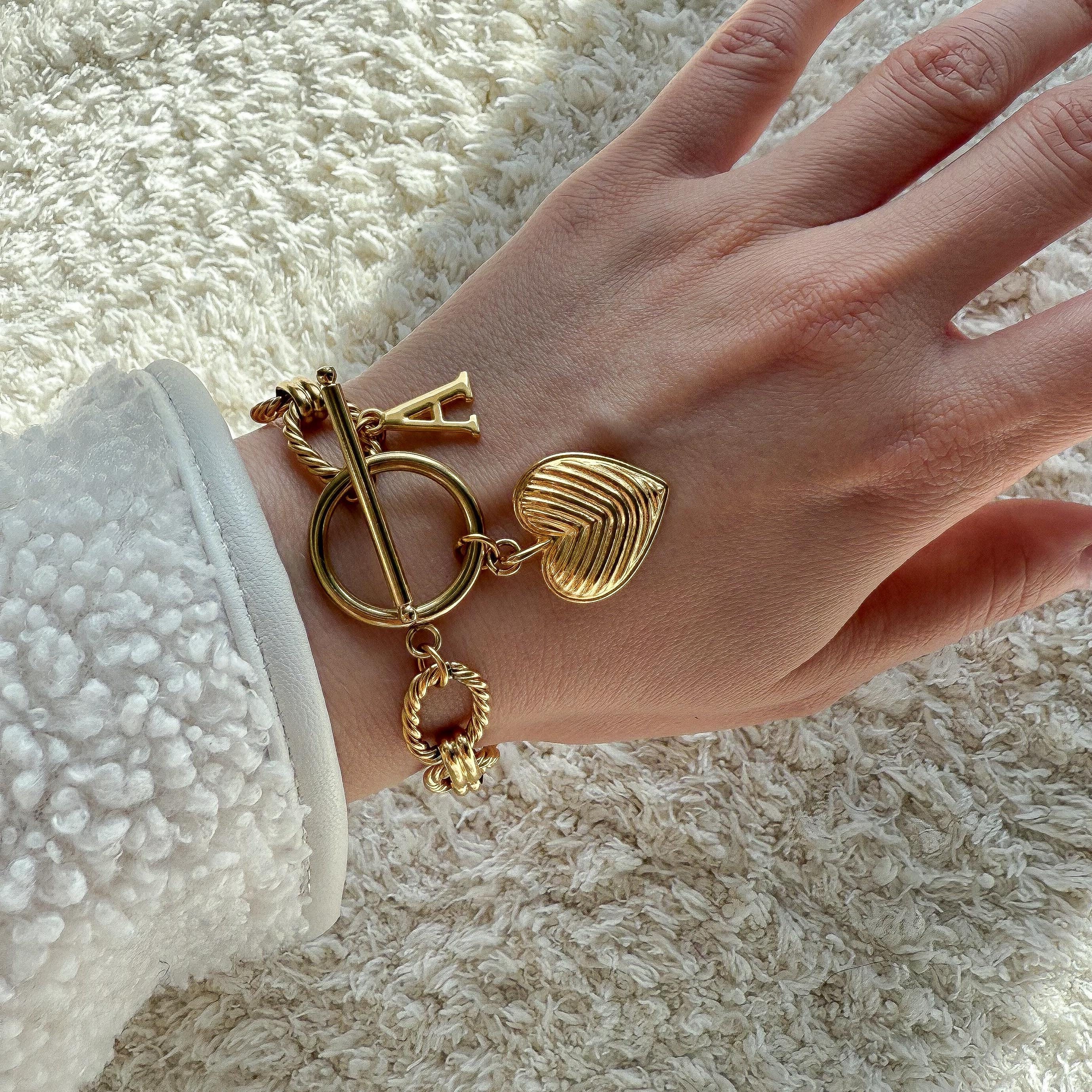Heart bracelet, initial bracelet, chunky oval chain bracelet gold, wide link chain bracelet, oversized bracelet women, toggle clasp bracelet