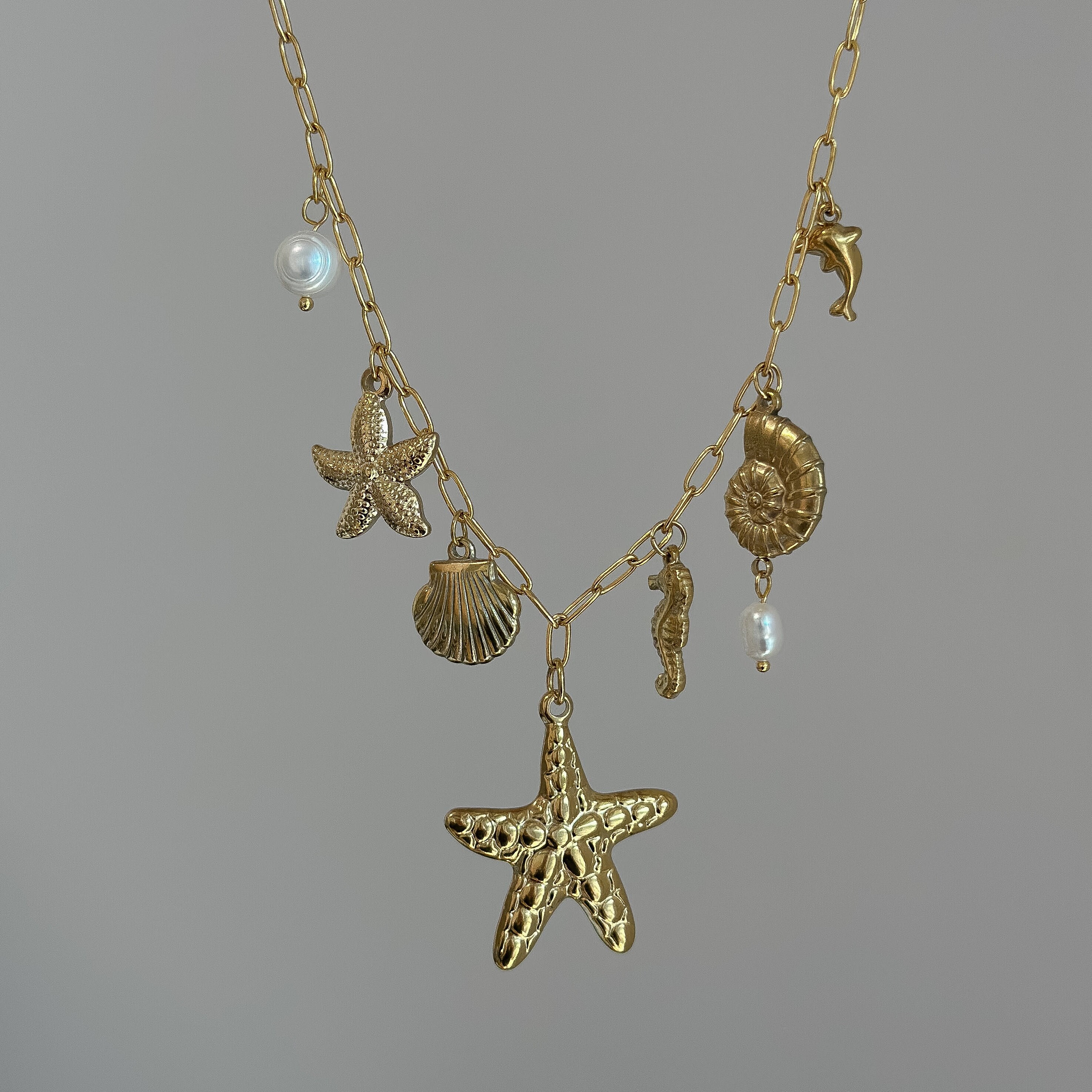 True Love Gold Chain Belt Nautical Charm Lobster Crab Shell Coastal BeachS/M NWT 18K Gold Coastline Shell Fishbone Toggle Chain Charm  main image 2