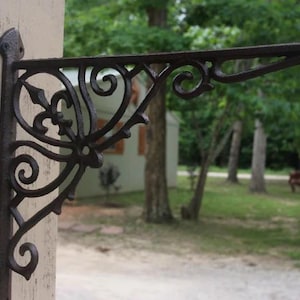 Cast Iron Plant Hanger - Etsy