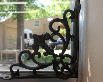 1-SHELF BRACKET,New Orleans Style Decor,Fleur De Lis Patio Corbels,Garden Brace,B-60