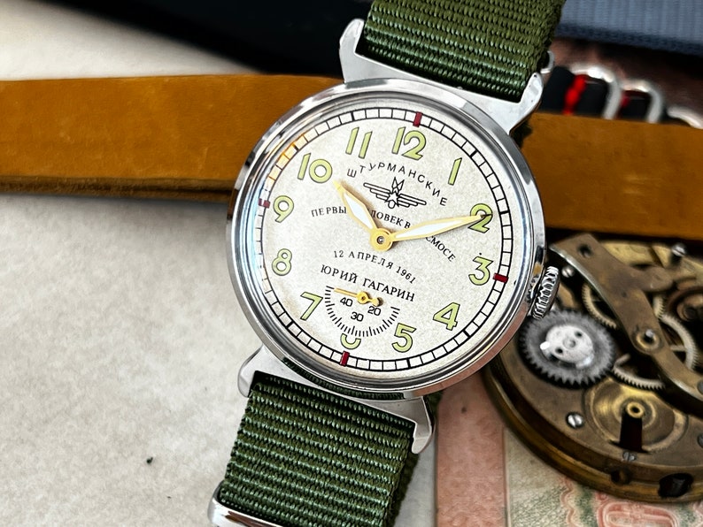 Montre militaire soviétique Pobeda Shturmanskie Gagarine de lURSS des années 1960. image 7