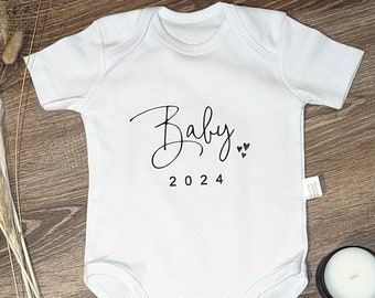 Baby Body weiß Geschenk zur Geburt Strampler Baby 2024 minimalistisch  Geschenkidee zur Taufe kurzarm Body Ostern