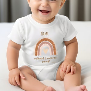 Baby Body christlich personalisiert Geschenk zur Geburt, minimalistisch Geschenkidee zur Taufe, kurzarm Body Glaube für Junge und Mädchen Bild 1