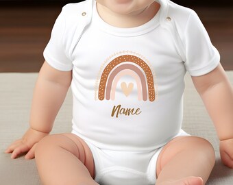 Baby Body personalisiert mit dem Namen, ideal als Geschenk zur Geburt oder Taufe, Personalisierter Strampler als Baby Outfit für Neugeborene