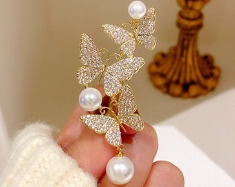 Handgemachte Schmetterling Perle Brosche High-End Diamant Elegante Persönlichkeit Vintage Tier Pins Winter Dekoration Corsage Weihnachten Accessoires.