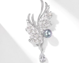 Handmade Natural Pearl Brooch 18k Platinum-Plated Freshwater Pearl Wings Pins Temperament Vintage Wedding Diamond Corsage Accessories.