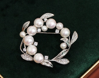 Handmade Freshwater Pearl Garland Brooch 18k Gold-Plated Natural Pearl Crystal Pin Ins Style Vintage Temperament Corsage Wedding Accessories