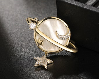 Handgemachte natürliche Perle Cosmic Brosche 14k Vergoldet Süßwasser Muschel Stern Mond Pin Jugendstil Vintage Galaxy Planet Corsage Accessoires.