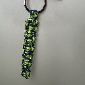 Paracord keychain