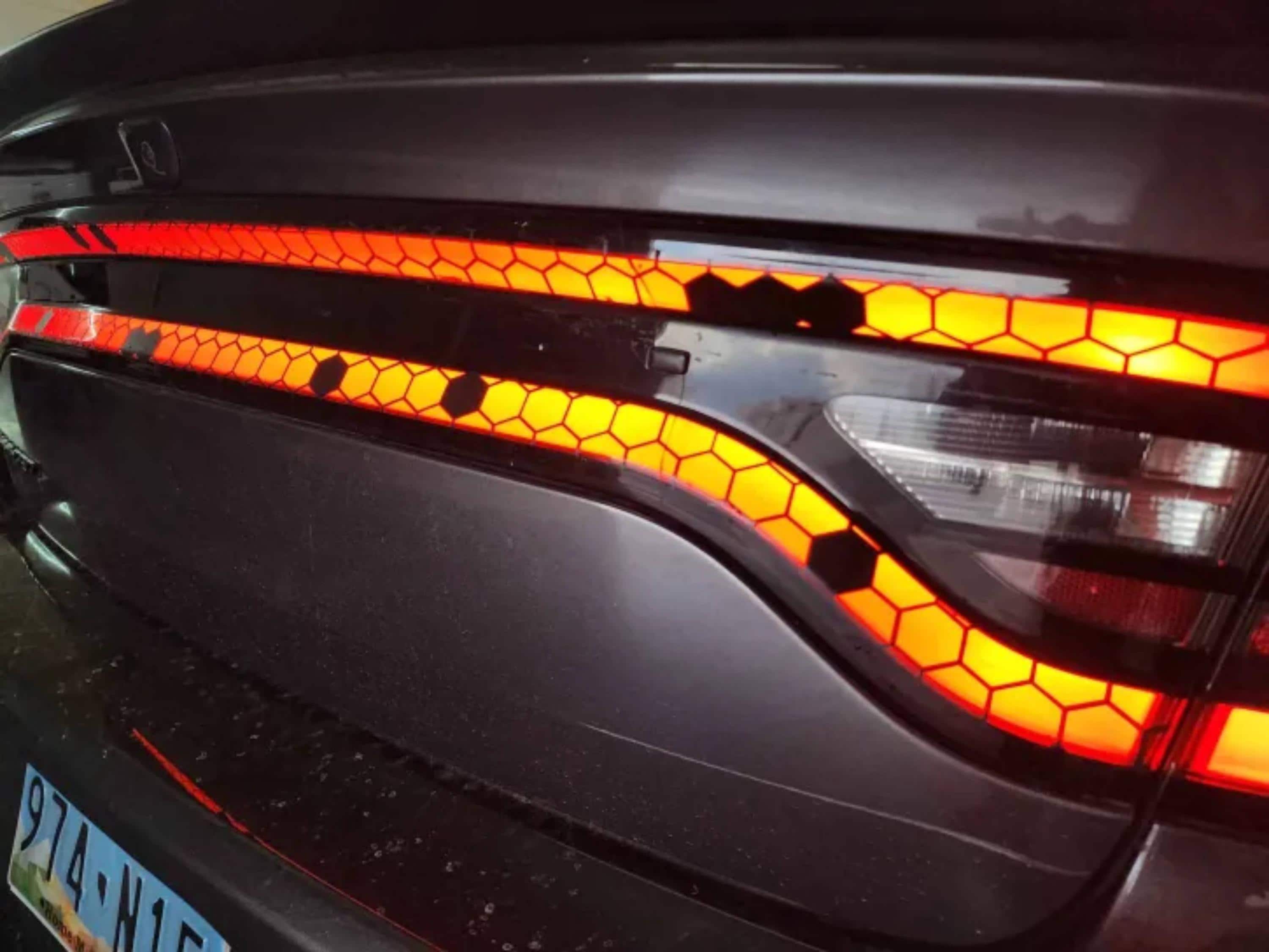 Honeycomb Taillight Vinyl Overlay: Dodge Charger (2015-2023) - Etsy