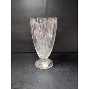 Vaso in cristallo smerlato Marquis by Waterford, centrotavola alto 9,5&quot;, decorazione da tavola regale, accessorio per la casa in cristallo tagliato