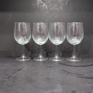 Royal Leerdam Holland Weingläser Set, Radiance Pattern, 4er Set, 8 1/2 oz, elegantes Trinkgeschirr, Geschenkidee