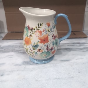 Pioneer Woman 3.2 Qt Willow Large Water Floral Pitcher Vase, Farmhouse Chic Decor, Floral Vase