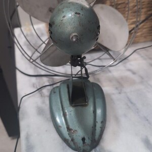McGraw Zero Desk Fan #1275, Four Blade Metal Cage, Vintage Art Deco Office Decor image 7