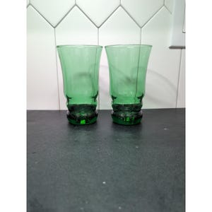 Anchor Hocking Chesahead Tumblers, 16 Unzen smaragdgrüne Gläser, Eisteegläser, 2er-Set, Glaswaren Geschenk