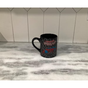 Incroyable tasse à café noire Spider-Man, tasse à paillettes Marvel, verres de rechange, décoration de super-héros image 1