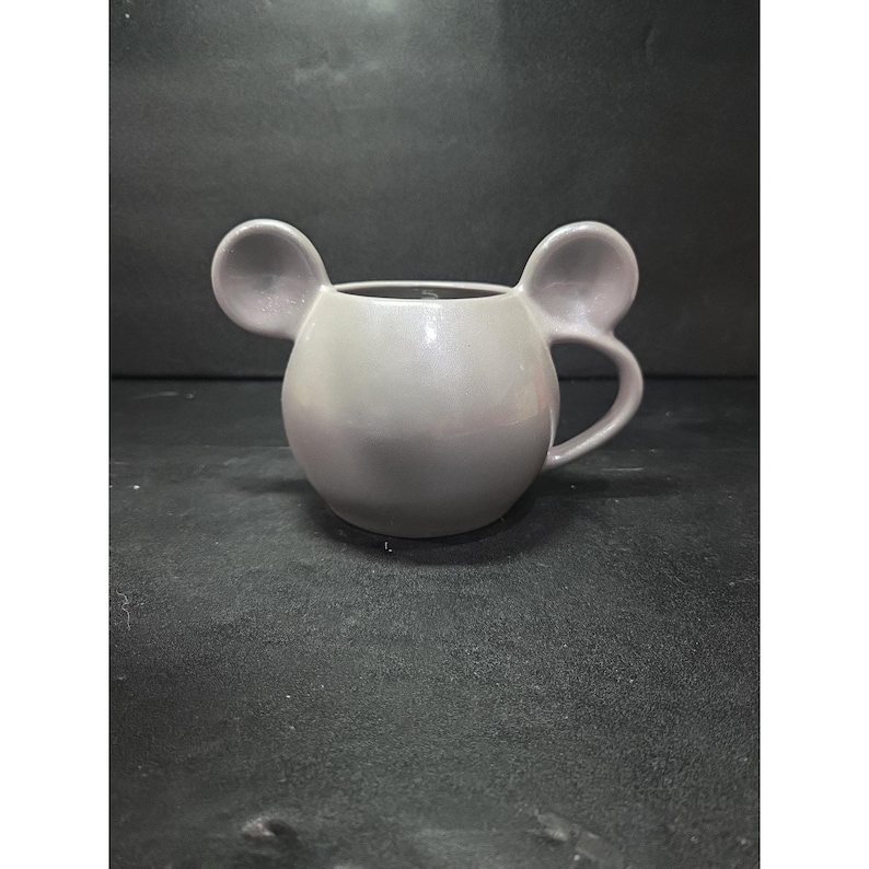 Taza de orejas de Mickey Mouse de Disney, acabado gris plateado brillante, 16 oz, coleccionable de Disney, taza de cerámica NWT imagen 1