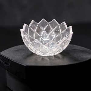 Mikasa Crescendo Bleikristall-Servierschüssel, 8-Zoll-Diamantmuster, rundes Herzstück, schweres Wohndekor