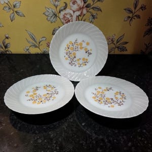 Termocrisa Milk Glass Dinner Plates, Set of 3, Vintage Yellow Floral Design, Replacement Tableware