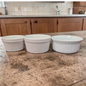 Bali White Ceramic Ribbed Bowls, Set of 3, Vintage Glossy Glaze, Replacement Kitchenware