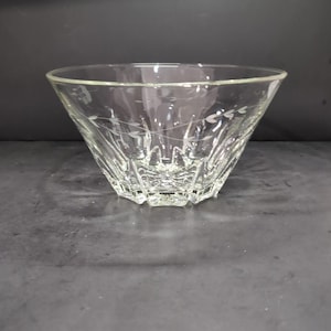 Princess House Heritage Crystal Bowl, Lead Crystal Salad Serving Bowl, 10&quot; Wide Bowl, Dining Collection