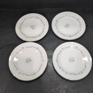 Petite Bouquet Bread Plates Set, Set Of 4, 6.5&quot;, Floral Dinnerware, Spring Dinner Plates, Signature Collection Japan #114