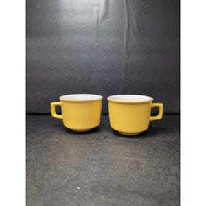 Tasses jaunes Mikasa Ala Mode, tasses du milieu du siècle, ensemble japonais vintage, tasses à café rétro, paire de collection du milieu du siècle, E7300
