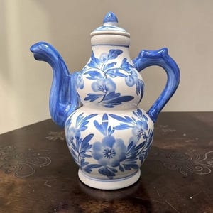 Cobalt Blue & White Floral Tea/Coffee Pot, Porcelain Double Gourd Shaped Carafe, Replacement Tableware