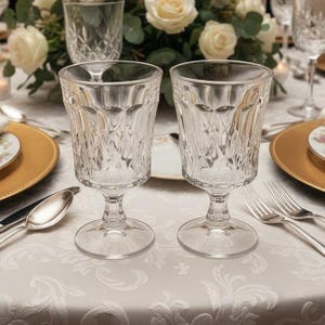 Set di 2 calici Noritake Crystal Perspective, bicchieri da acqua trasparenti in stile vintage.