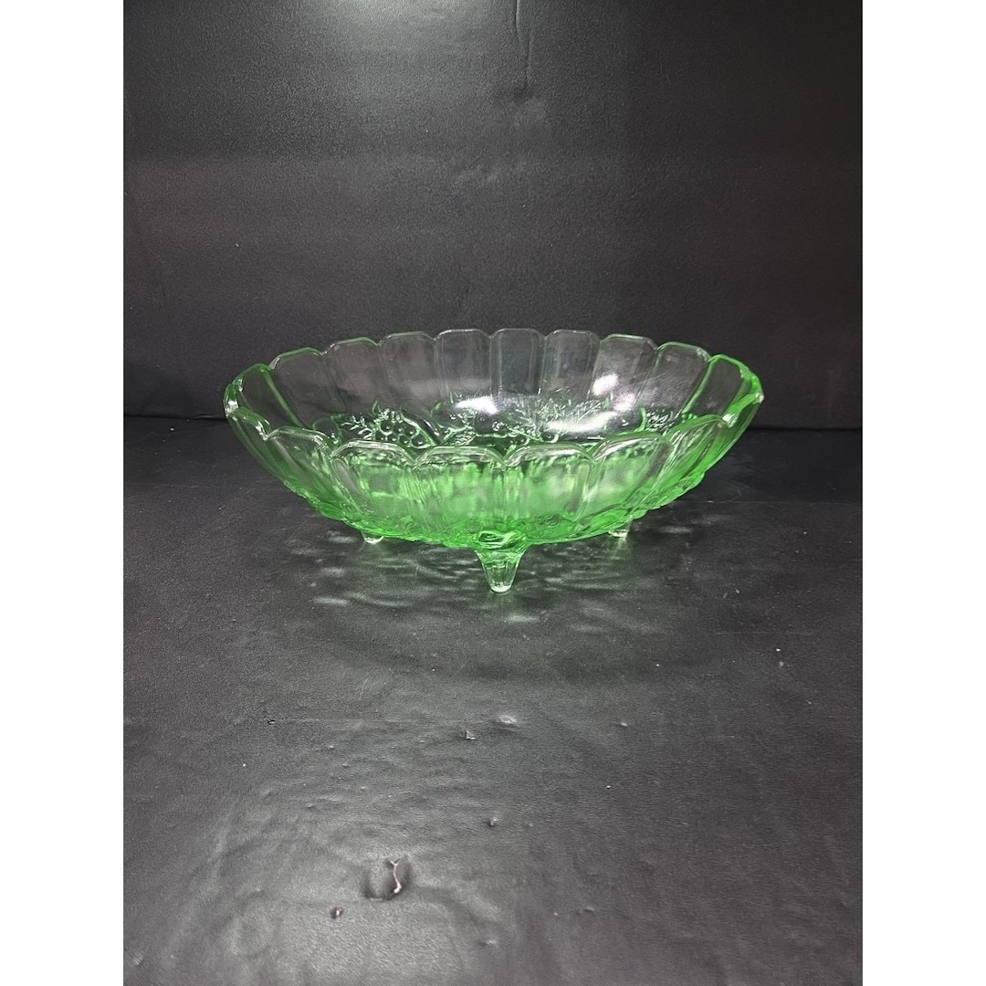 Indiana Glass Chantilly Green Harvest Grape Footed Oval Bowl