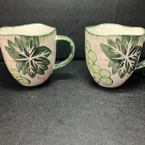 ルビー ロータス リム グリーン コーヒーマグ 19オンス ハンドクラフトカップ 大型ヴィンテージ グレープデザインマグ コーヒー愛好家へのギフト