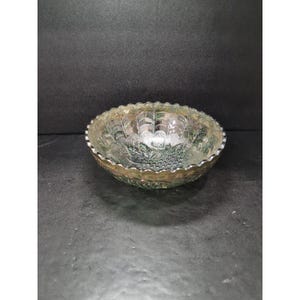 Imperial Carnival Glass Helios Green Grape Bowl, Vintage Gold Bowl, 9&quot; Scalloped Edge Bowl, Collector&#39;s Piece