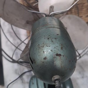 McGraw Zero Desk Fan #1275, Four Blade Metal Cage, Vintage Art Deco Office Decor image 9