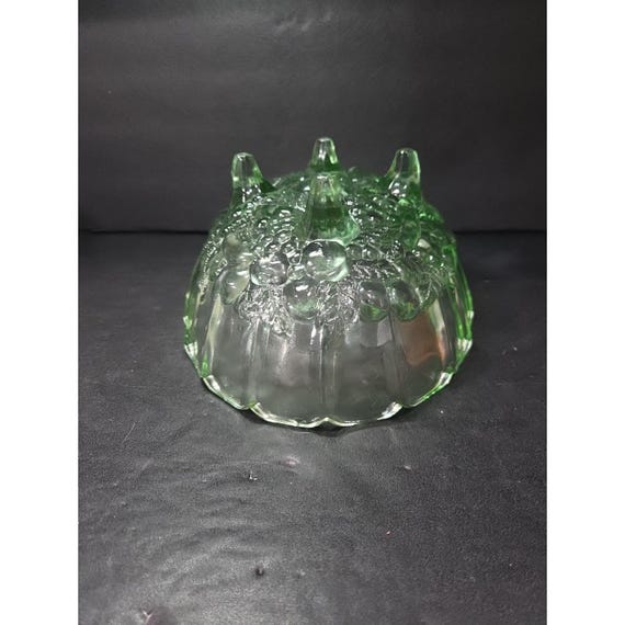 Indiana Glass Chantilly Green Harvest Grape Footed Oval Bowl