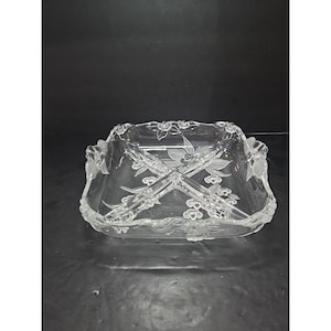 Mikasa Clear Crystal Divided Dish, Floral Pattern Serving Dish, 11&quot; Vintage Serveware, Heavy 4-Part Dish
