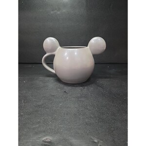 Taza de orejas de Mickey Mouse de Disney, acabado gris plateado brillante, 16 oz, coleccionable de Disney, taza de cerámica NWT imagen 3
