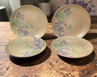 222 Fifth grapevine saladeborden, set van 4, vintage paars druivensteengoed, vervangend servies