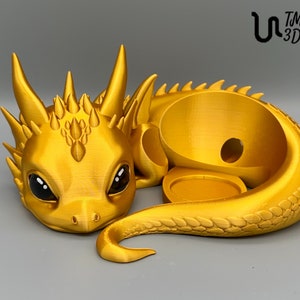 Baby Dragon Stand with Hand-Painted Eyes Compatible with Apple HomePod mini and Amazon Echo Dot Gen.5 Gold