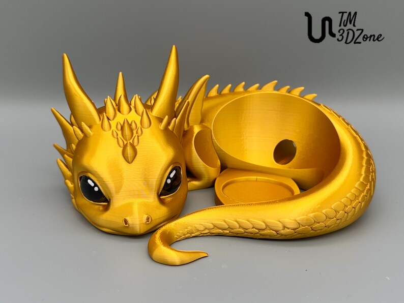 Support bébé dragon avec yeux peints à la main compatible avec Apple HomePod mini et Amazon Echo Dot Gen.5 Gold