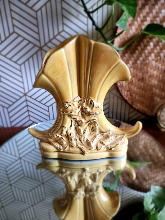 Vintage Yellow Porcelain 22kt Hand Painted Fan Double Cornucopia Vase