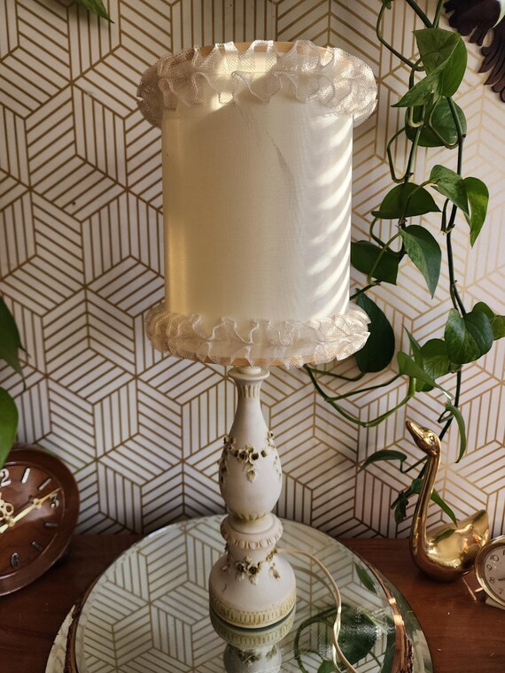 Vintage Ceramic 3D Flower Boudoir Lamp with Ruffled Clip on Shade