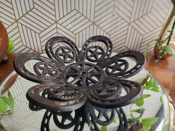 Vintage Western Cast Iron Horshoe Decorative Centerpiece Bowl | Bread Bowl | Primitive