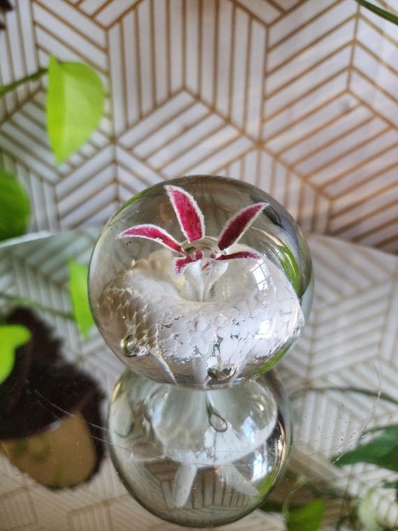 Vintage Handblown White and Pink Pastel Flower Glass Paperweight Murano Style - Controlled Bubbles