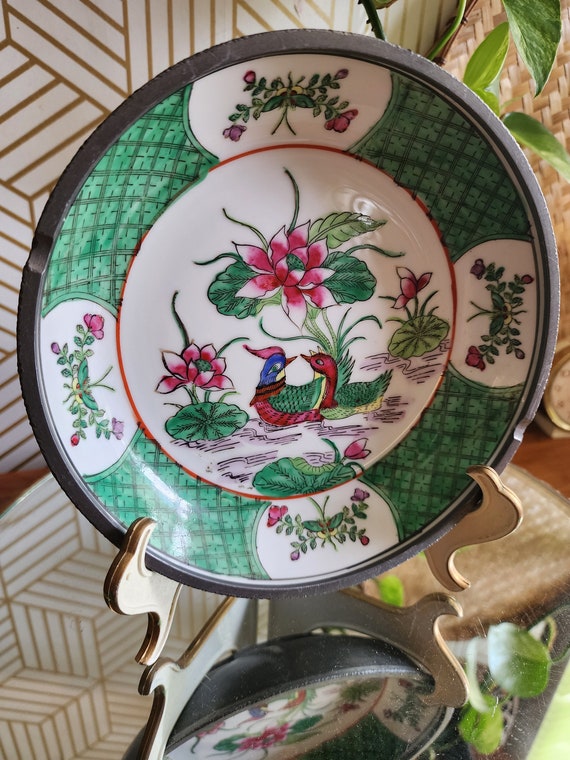 Vintage Chinese Fa-mille Verte Medallion Plate With Pewter Casting Ashtray